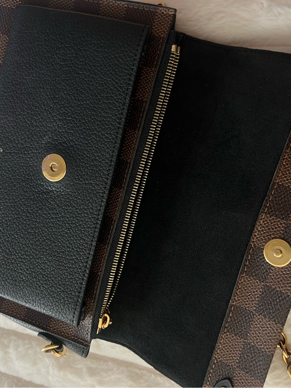 Louis Vuitton Brown Checkered Chain Shoulder Bag - Picture 3 of 6